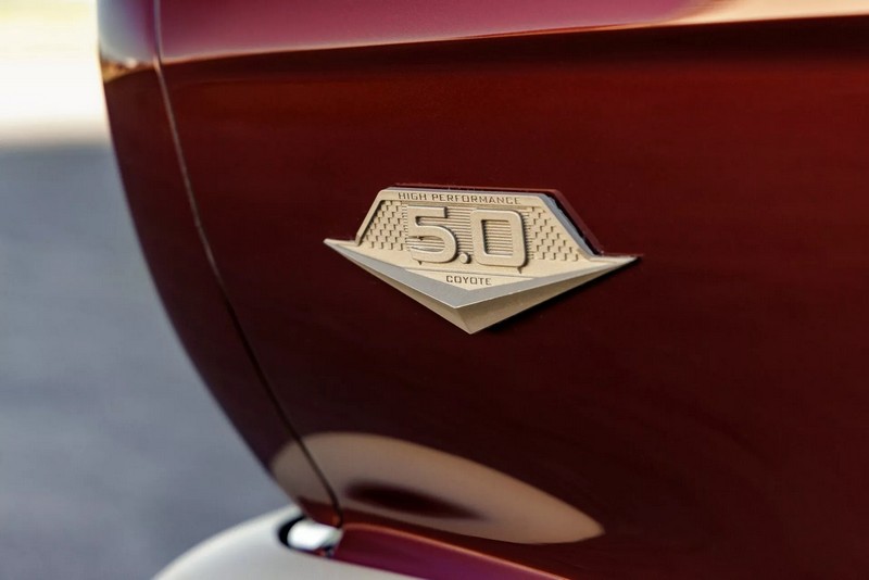 A Ringbrothereknek több mint 4000 órába telt megépíteni ezt a ’65-ös Ford Mustang kabriót (171)