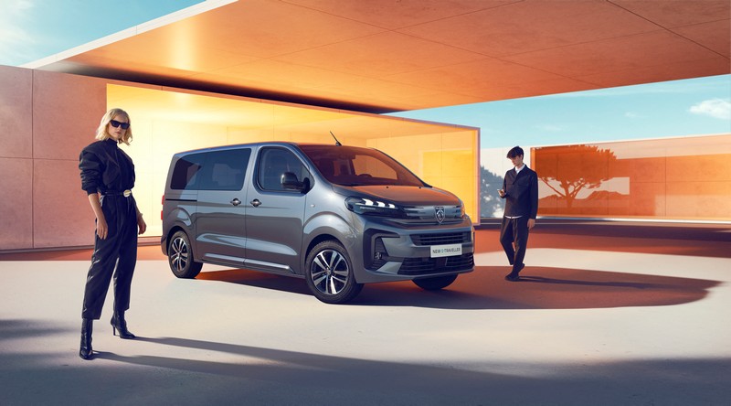 Hamarosan érkezik a megújult Peugeot e-Traveller (9)