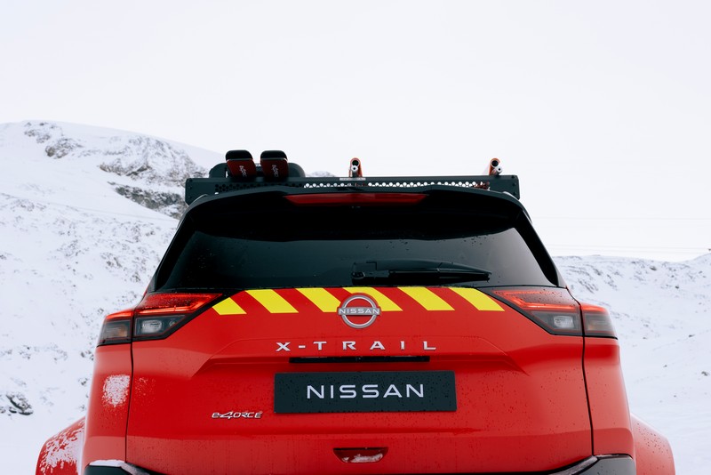 Nissan X-Trail Mountain Rescue Exterior (29)