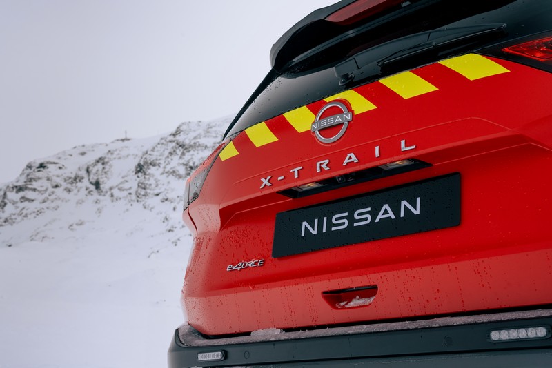 Nissan X-Trail Mountain Rescue Exterior (35)