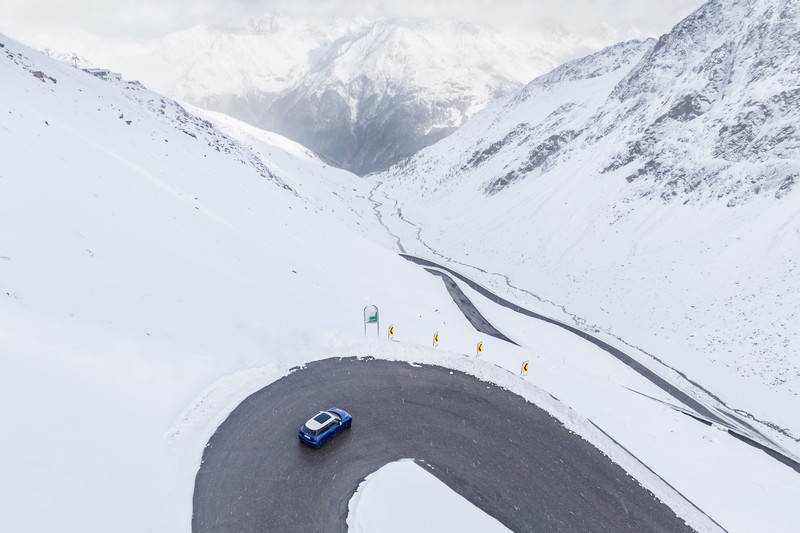 Az új MINI Cooper SE évszakokon átívelő vezetési élménye (15)