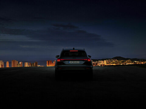 Audi Q6 e-tron (14)
