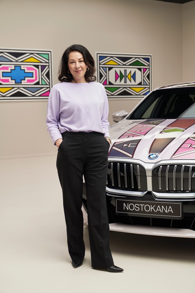 BMW i5 Flow NOSTOKANA – Az innováció és művészet találkozása (19)