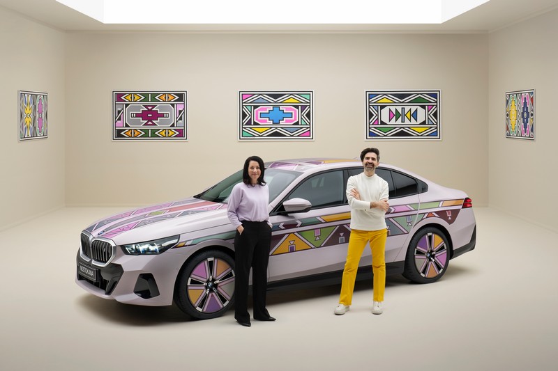 BMW i5 Flow NOSTOKANA – Az innováció és művészet találkozása (23)