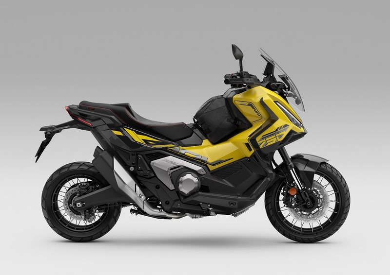 25YM Honda X-ADV