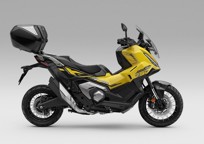 25YM Honda X-ADV