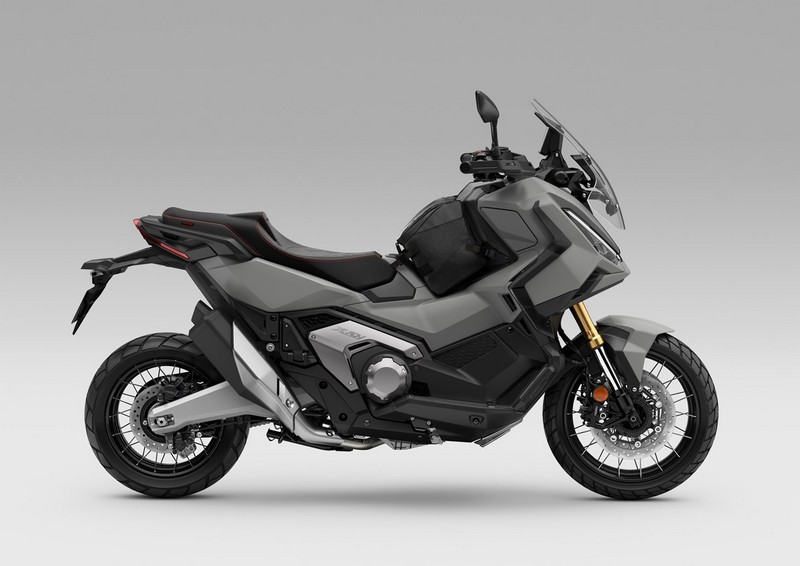 25YM Honda X-ADV