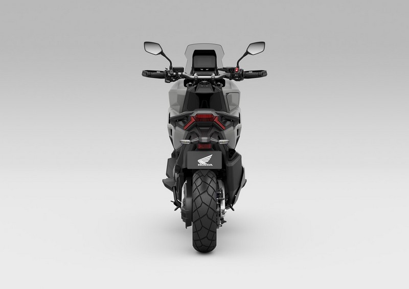 25YM Honda X-ADV